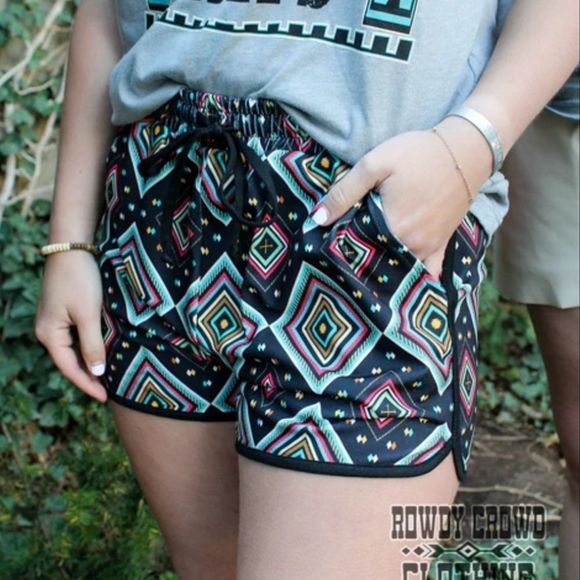 Danbury Diamond Shorts   - Picture 5 of 5